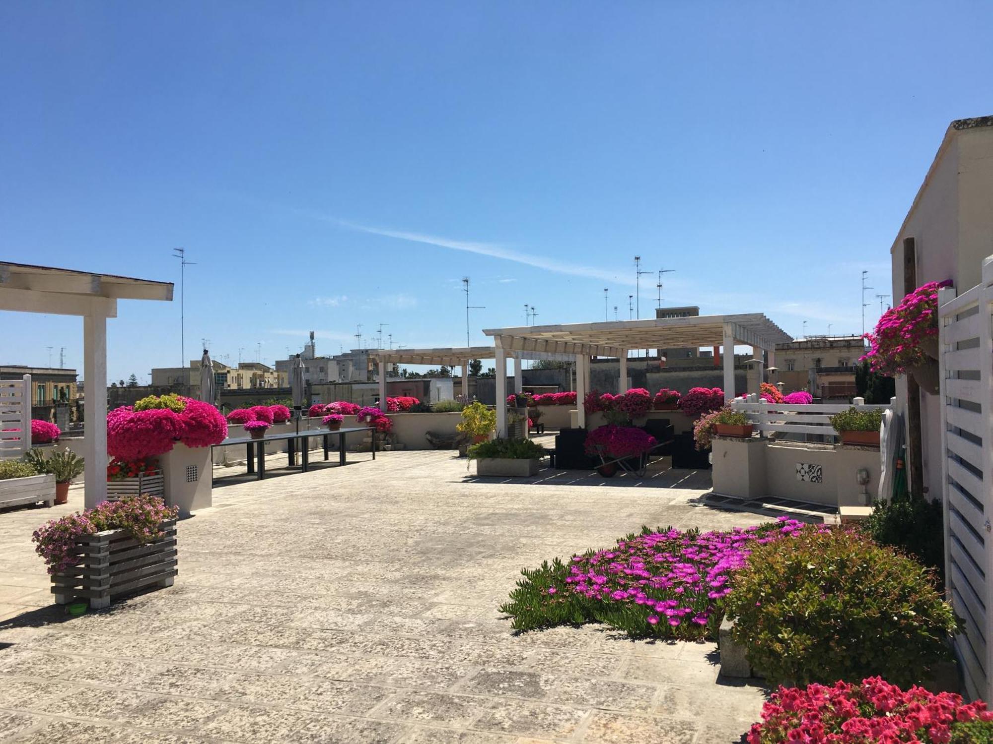 Palazzo Bignami Bed & Breakfast Lecce Ngoại thất bức ảnh
