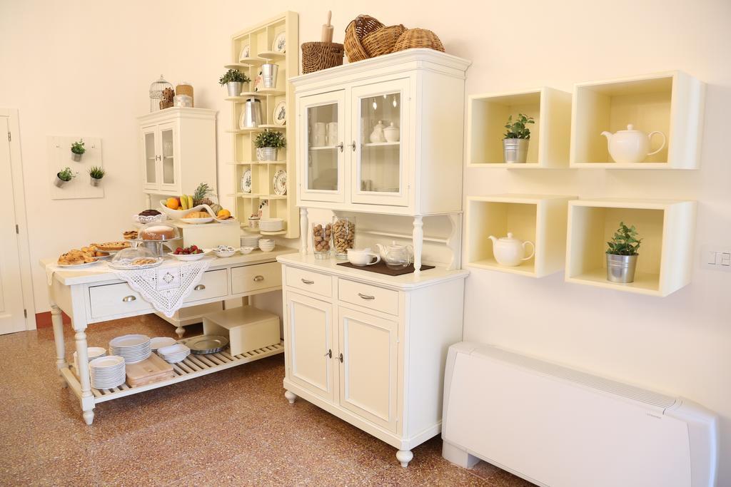 Palazzo Bignami Bed & Breakfast Lecce Ngoại thất bức ảnh