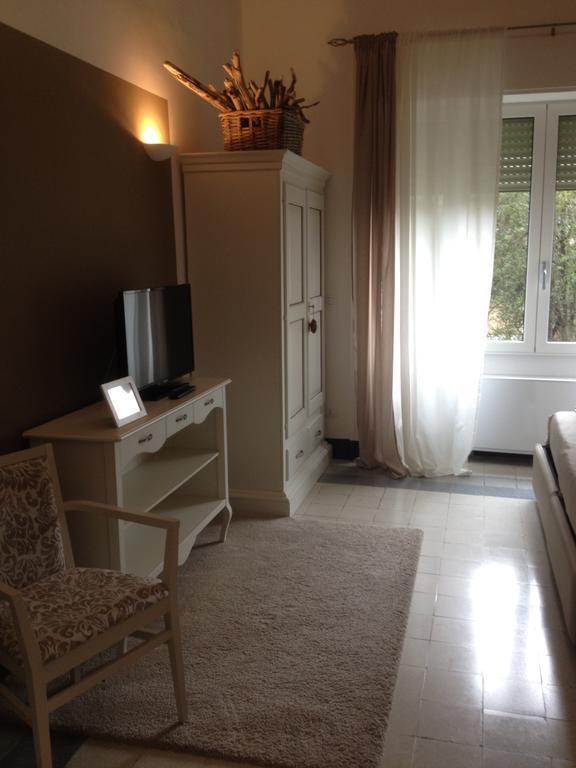 Palazzo Bignami Bed & Breakfast Lecce Ngoại thất bức ảnh