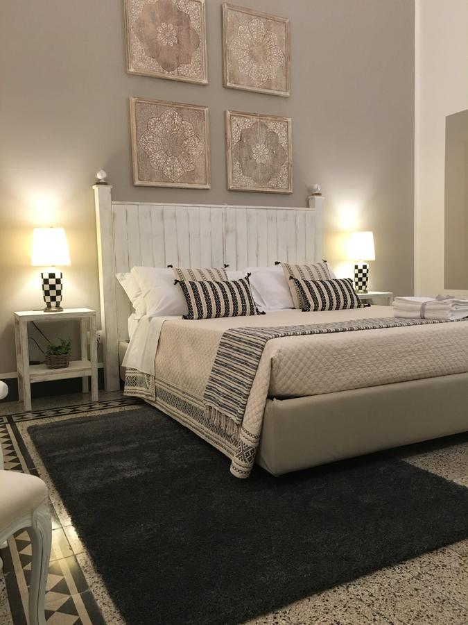 Palazzo Bignami Bed & Breakfast Lecce Ngoại thất bức ảnh