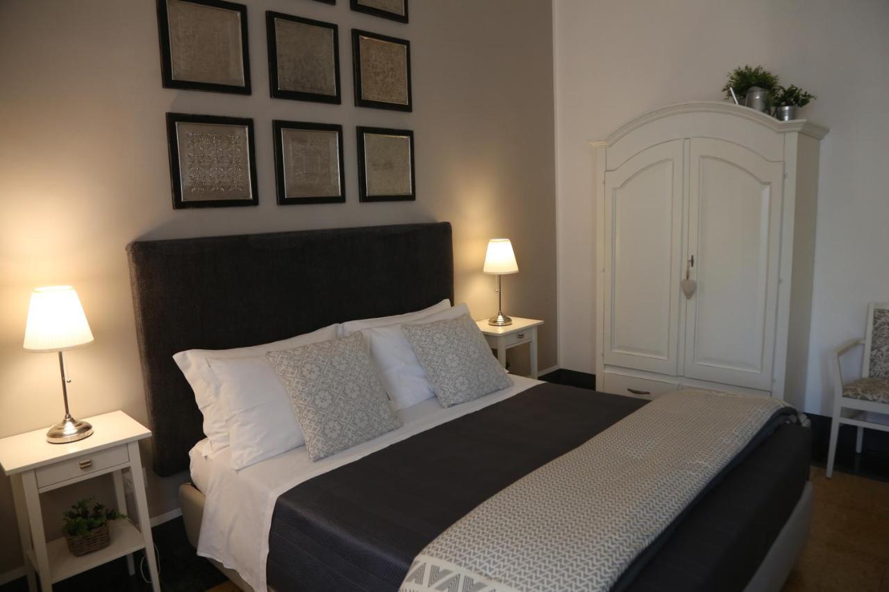 Palazzo Bignami Bed & Breakfast Lecce Ngoại thất bức ảnh