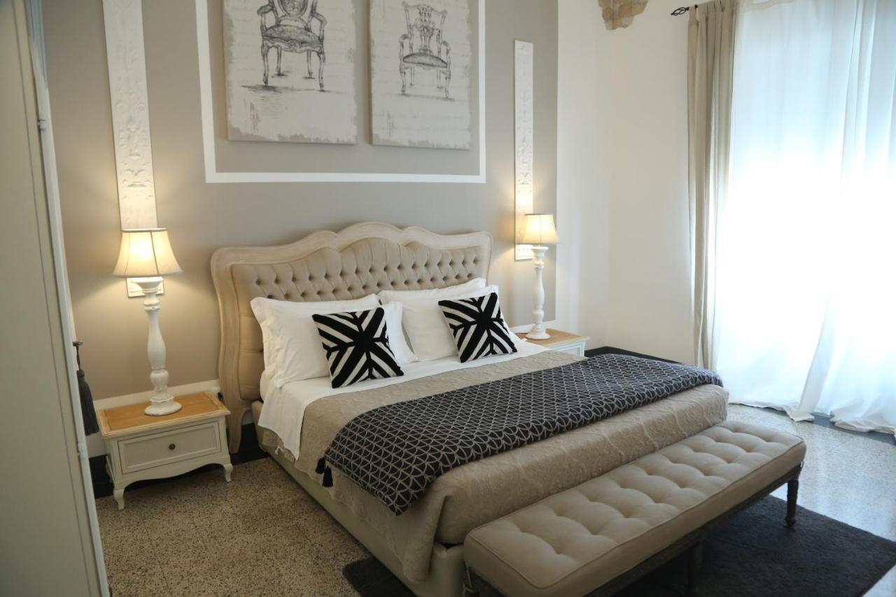 Palazzo Bignami Bed & Breakfast Lecce Ngoại thất bức ảnh