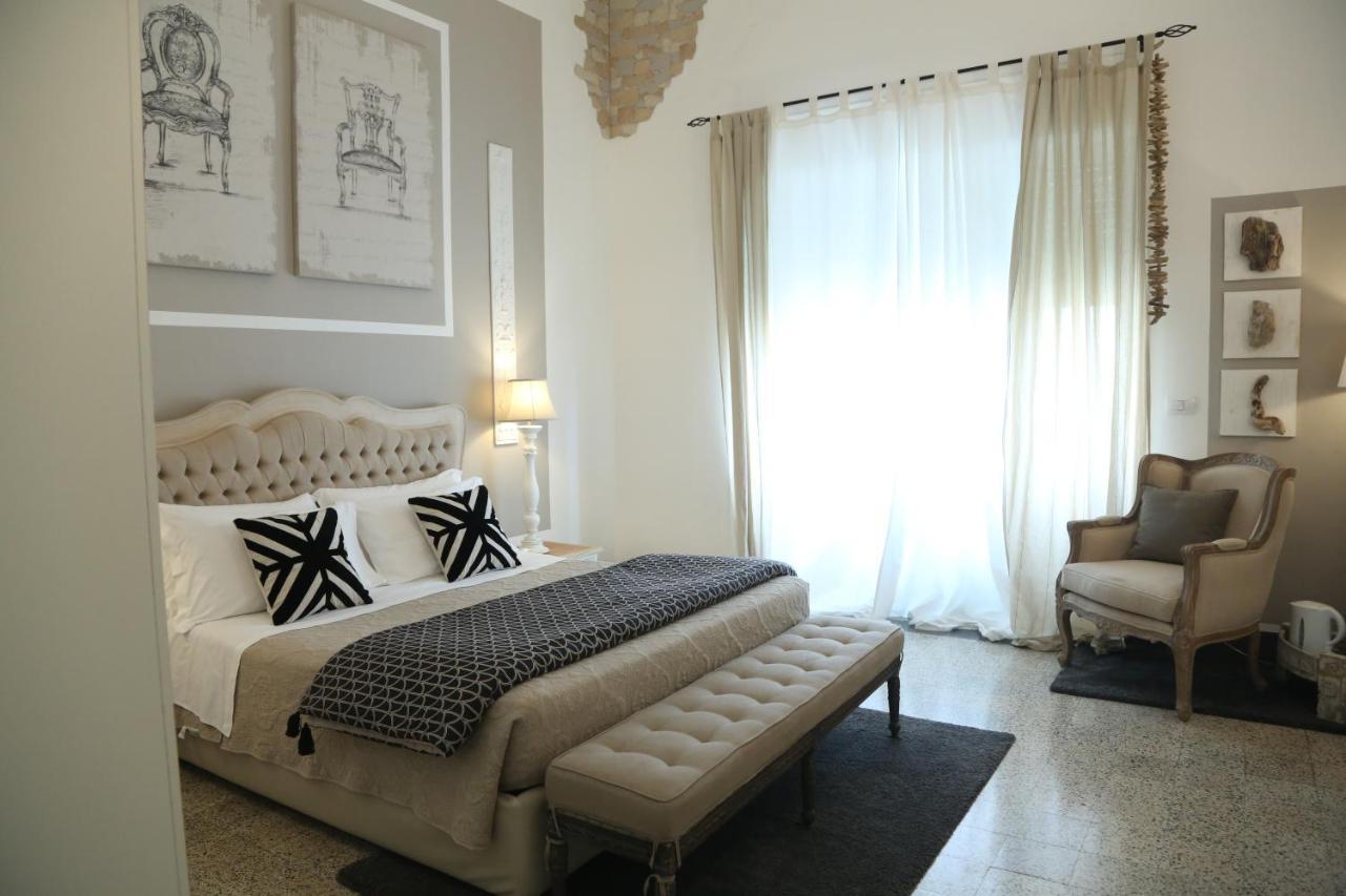 Palazzo Bignami Bed & Breakfast Lecce Ngoại thất bức ảnh
