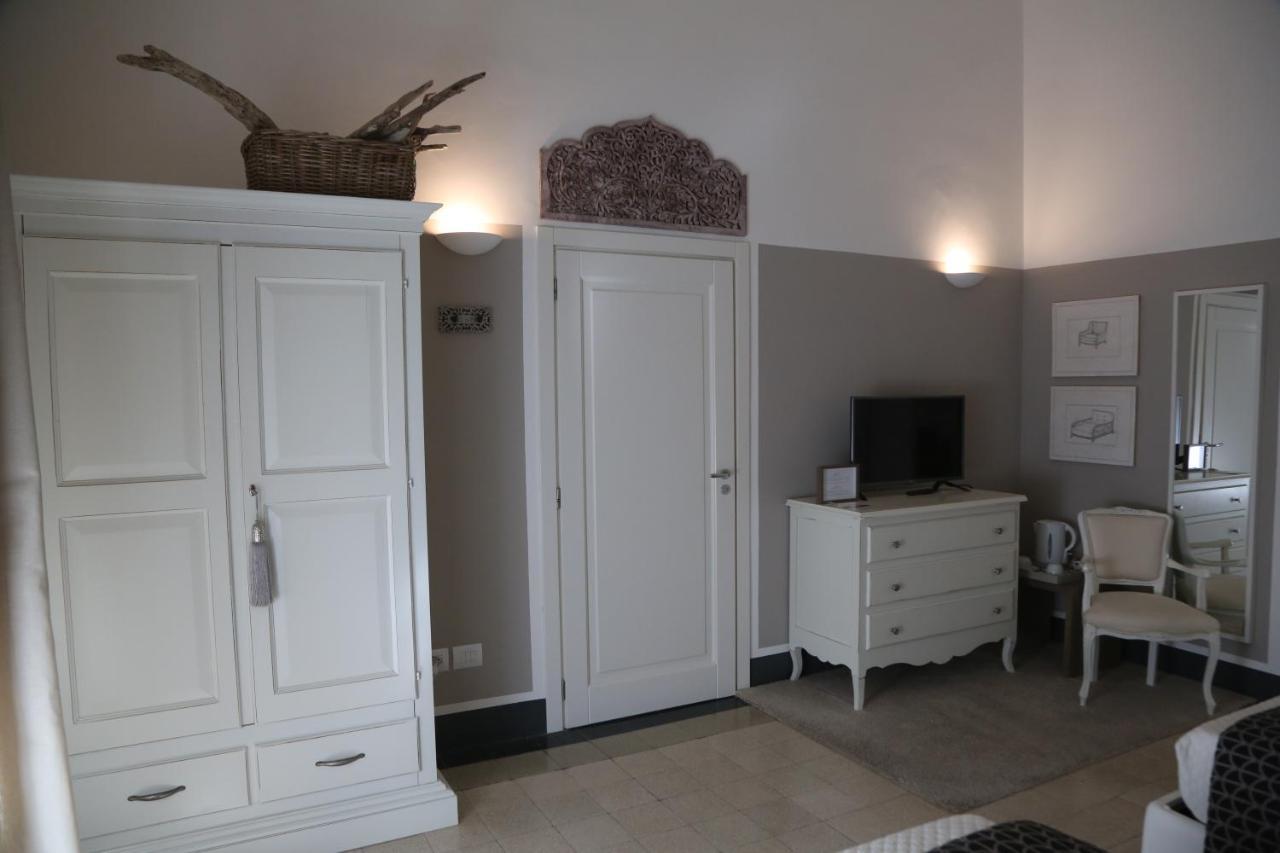 Palazzo Bignami Bed & Breakfast Lecce Ngoại thất bức ảnh