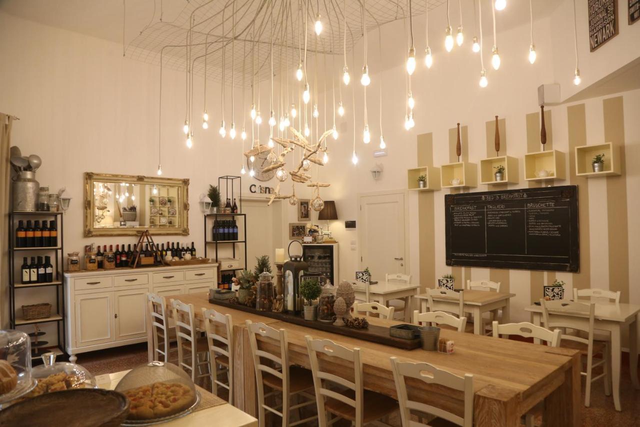 Palazzo Bignami Bed & Breakfast Lecce Ngoại thất bức ảnh