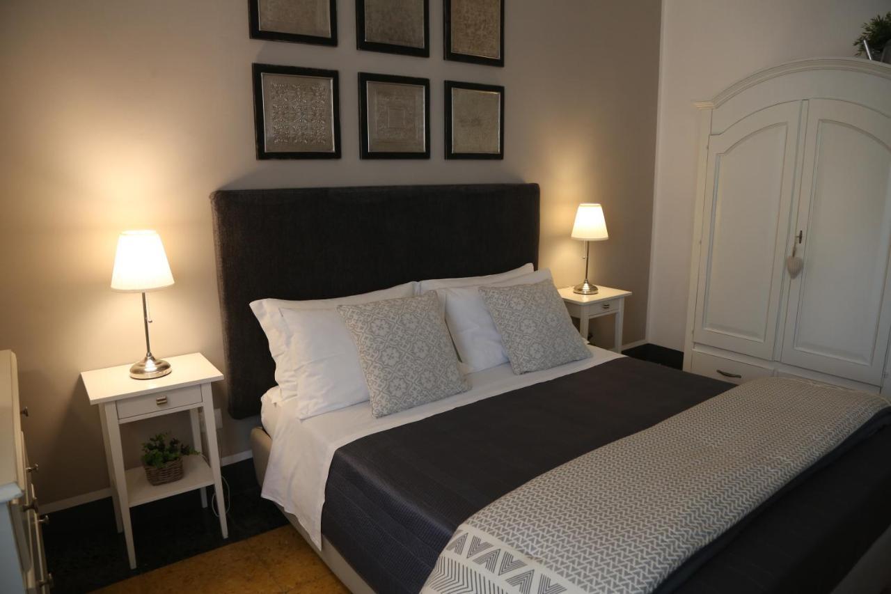 Palazzo Bignami Bed & Breakfast Lecce Ngoại thất bức ảnh